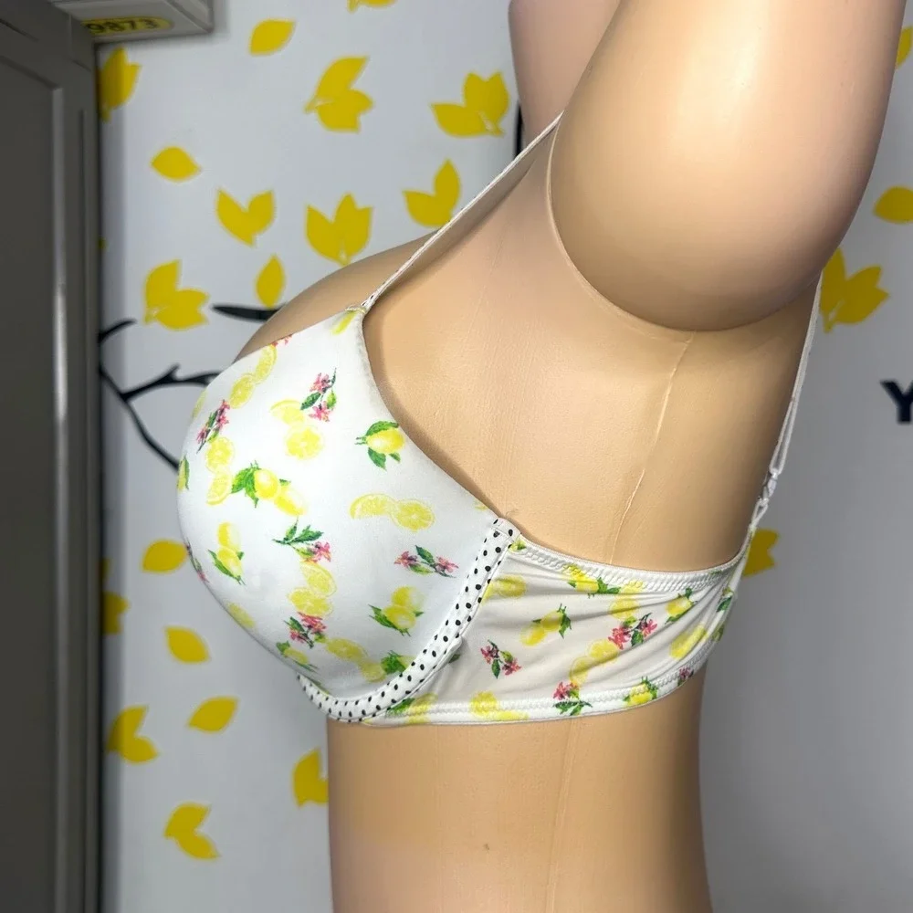 Pink Victoria's Secret Push‎ Up Bra Size 36B